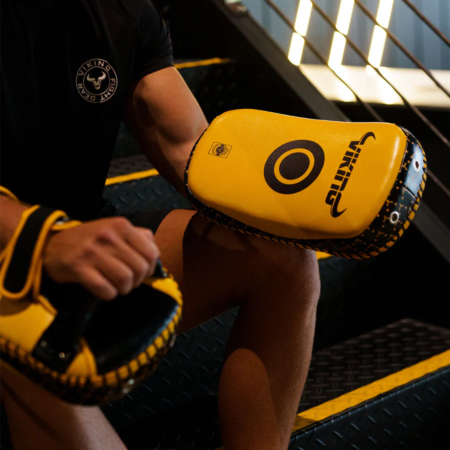 Viking Diablo Curved Pro Leather  Thai Pads (Heavy Duty)
